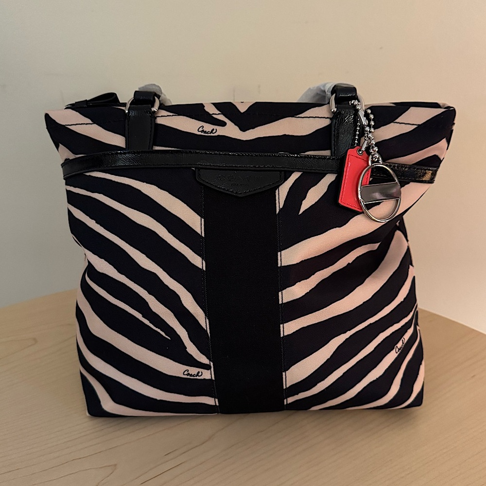 Coach Zebra Stripe Black Cream Canvas Tote Shoulder Bag New with Tags 2013 - Picture 2 of 12